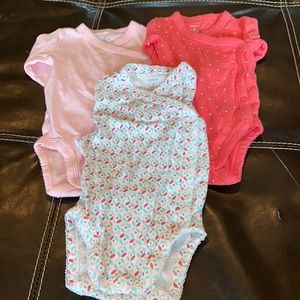 Carter’s baby girl long sleeve bodysuits with buttons size 3 months Bundle of 3